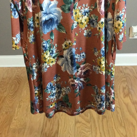 L Emerald terra cotta/brown florsl dress - Picture 8 of 13